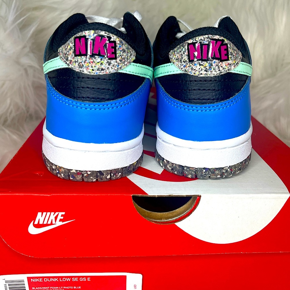 Nike Dunk Low - Picture 4 of 9